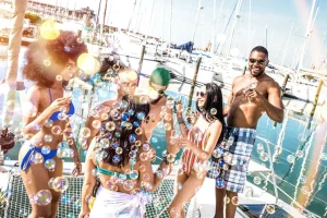 party-boat-ibiza-polka-na-ibizie